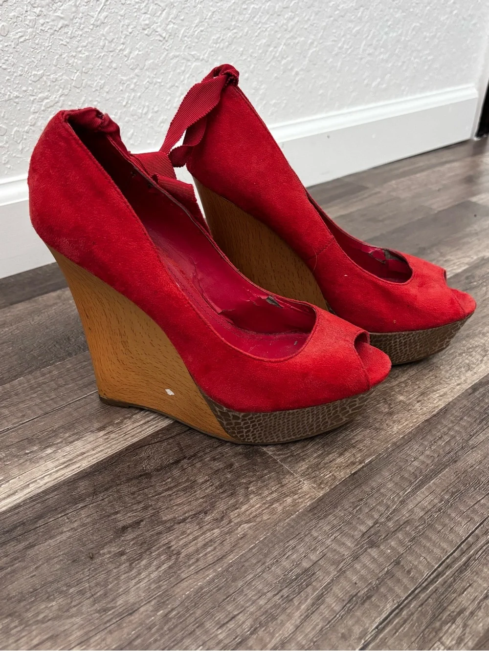 Jennifer Lopez Red Suede Peep-Toe Platform Espadrille Heels with Ankle Tie